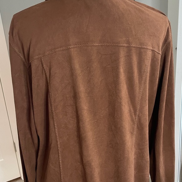 Relaxed Faux Suede Tan Button-Down Shirt - XL | Long-Sleeve, Soft & Stylish - Picture 3 of 5